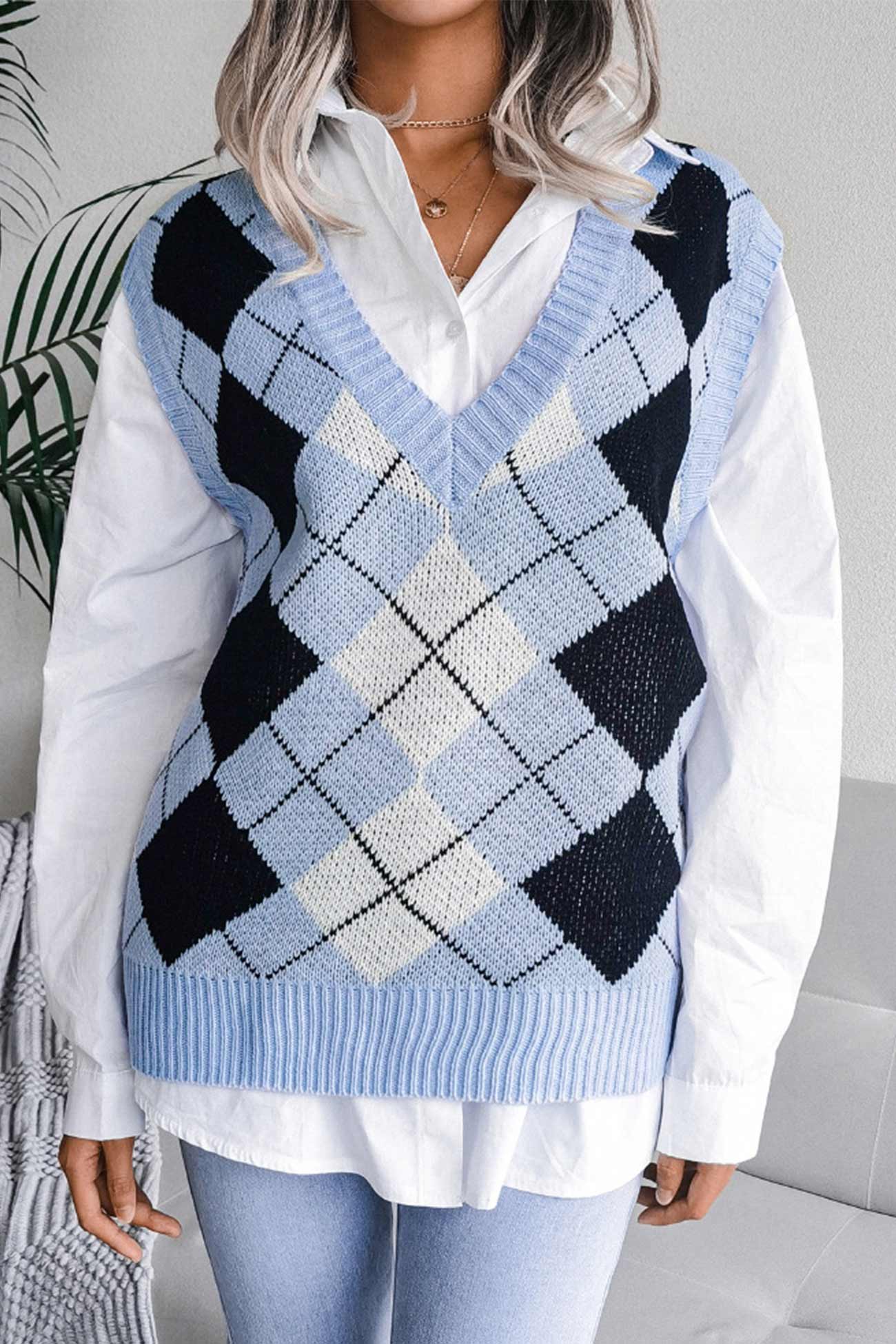 Milena | Checked knit tank top with V-neck - Image 8