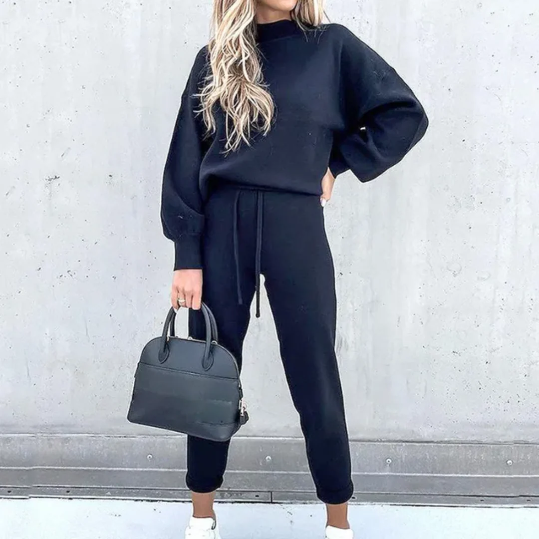 Mónica® | Comfortable and trendy women's tracksuit - Image 3