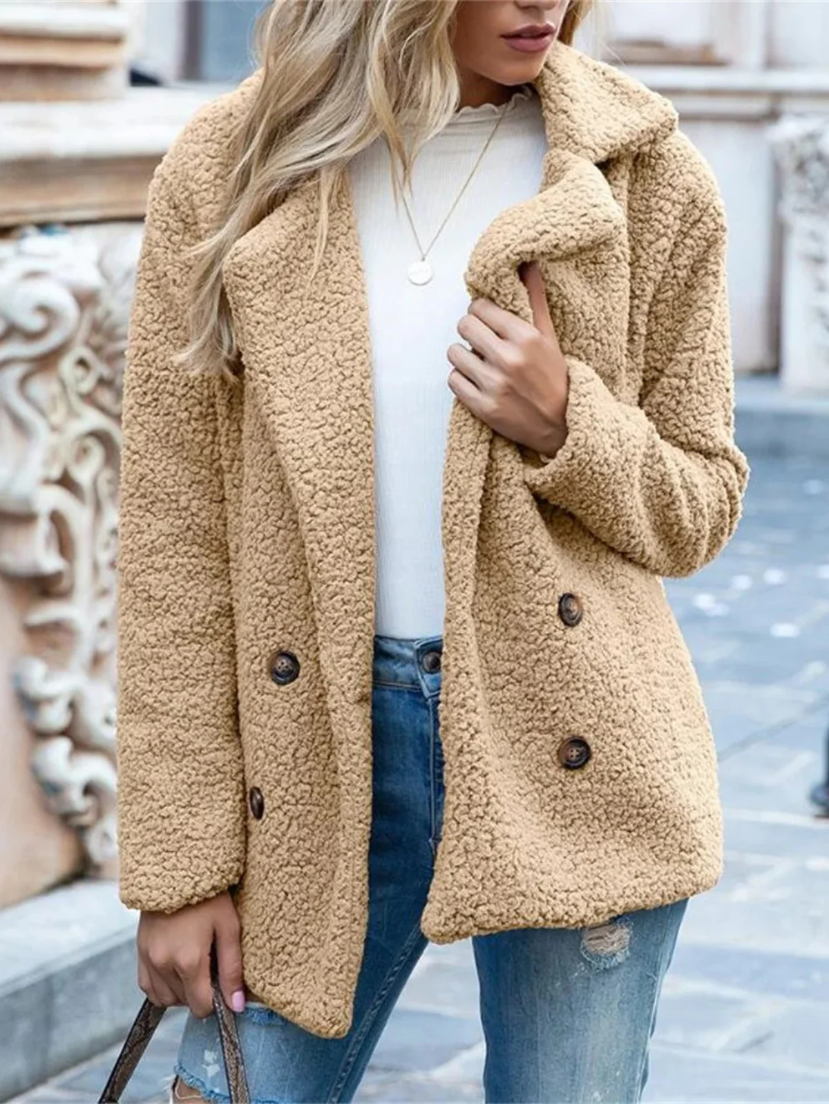 Monica | Modern and fashionable winter clothing item - Image 5