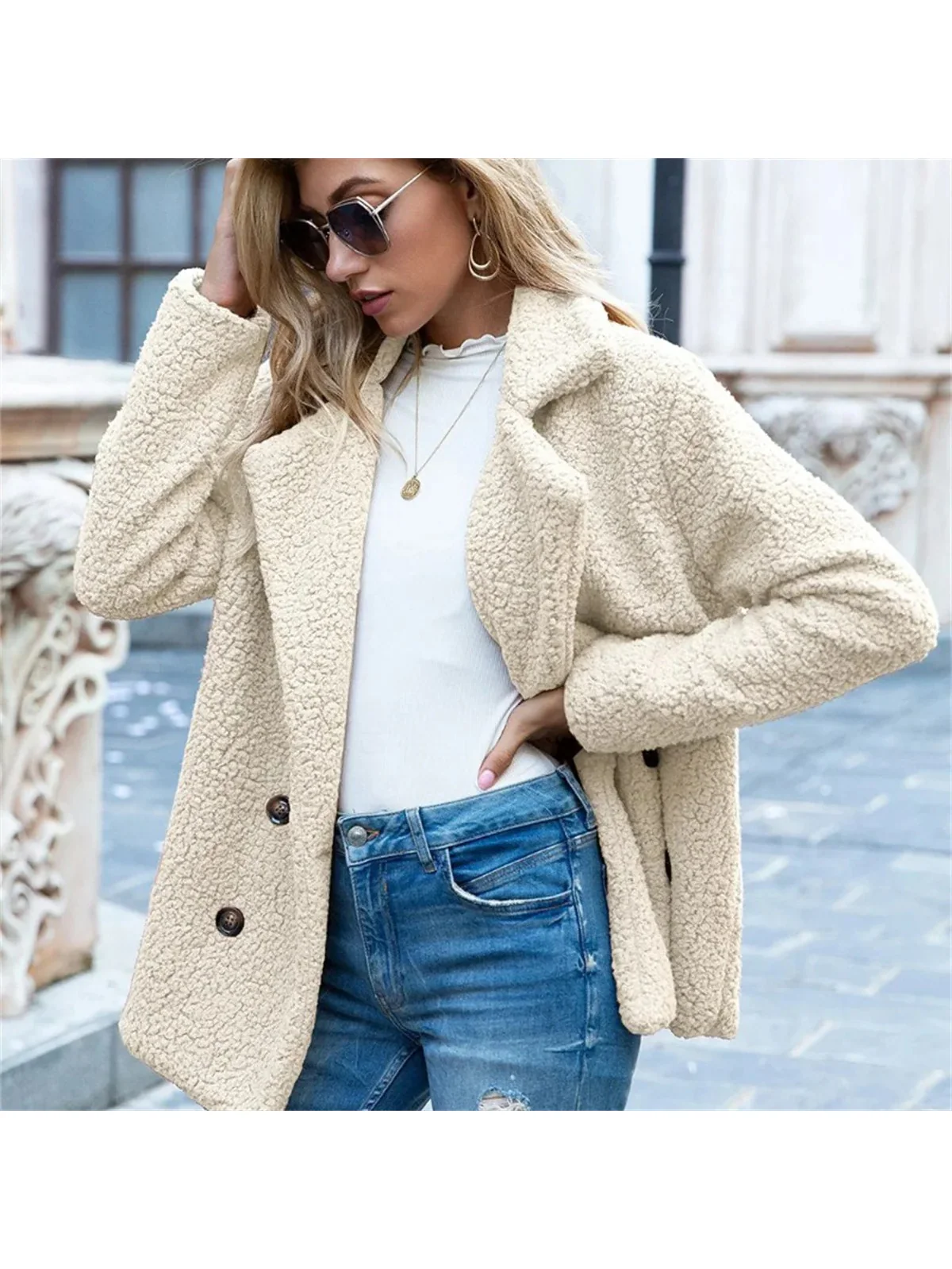Monica | Modern and fashionable winter clothing item - Image 7