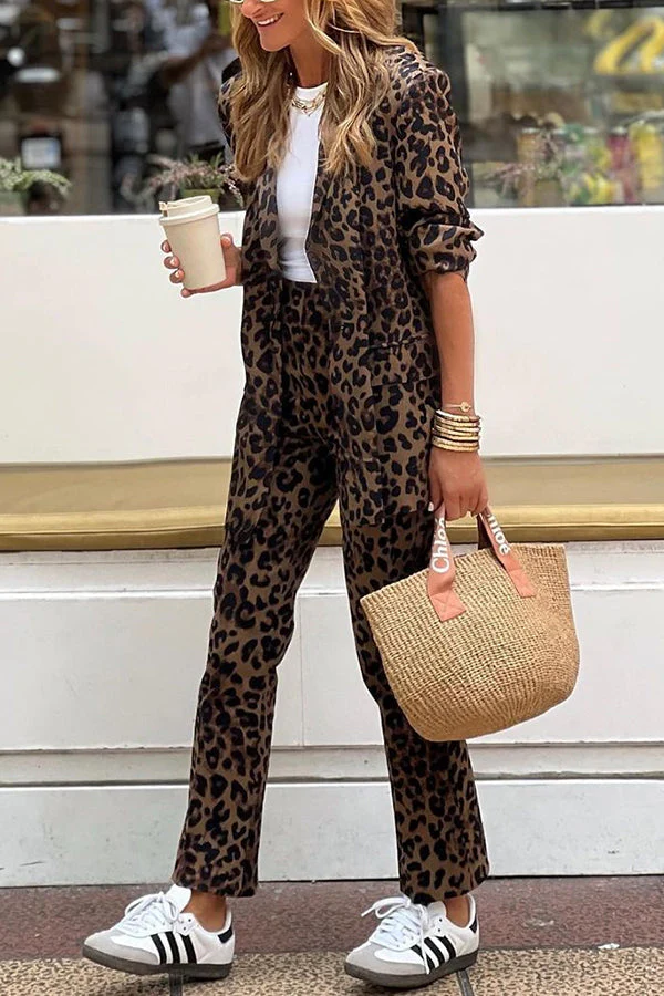 Monique | Blazer and trousers