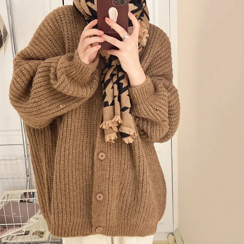 Nancy| Casual and comfortable winter cardigan