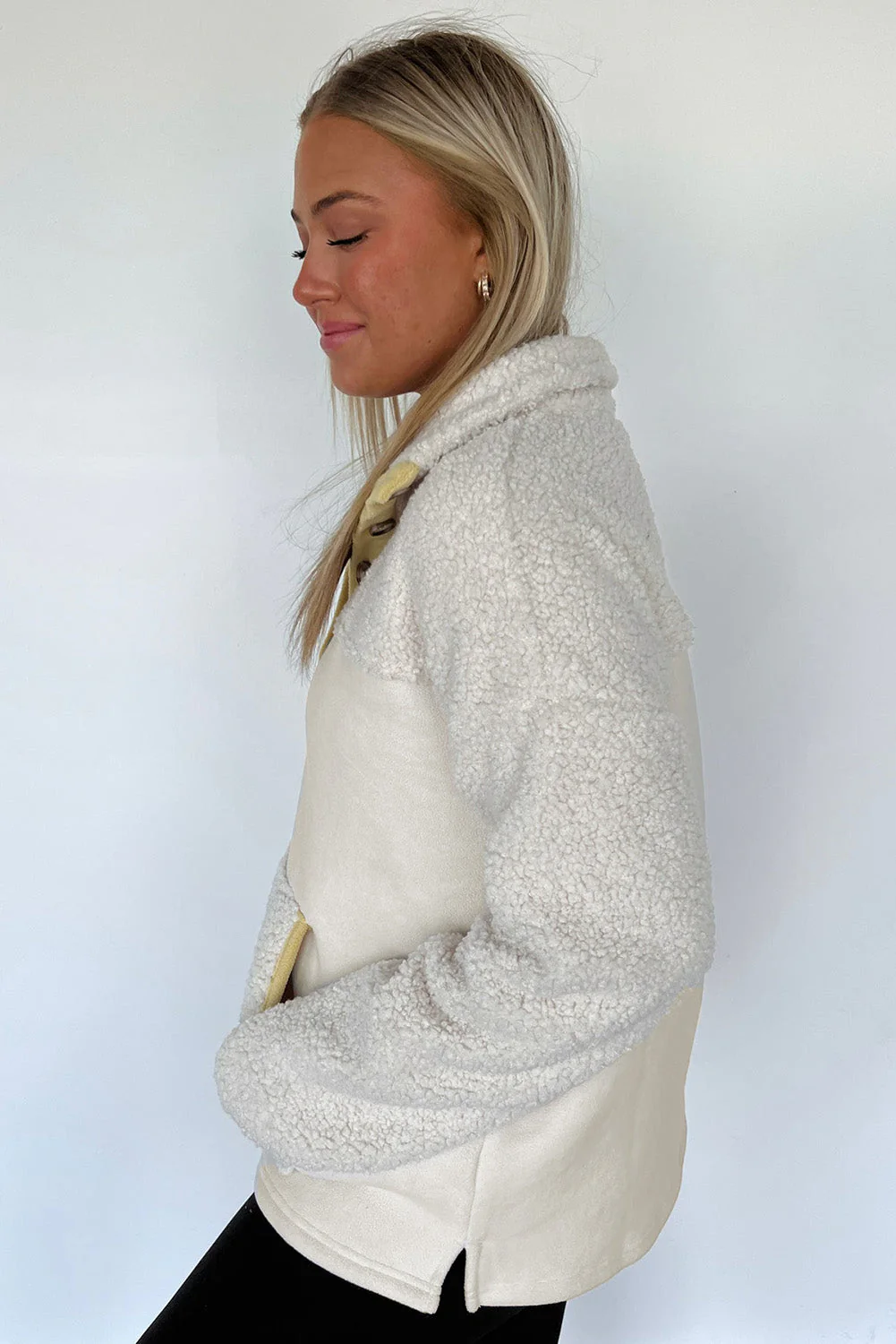 Natalia| Fashionable and minimalist winter garment - Image 8
