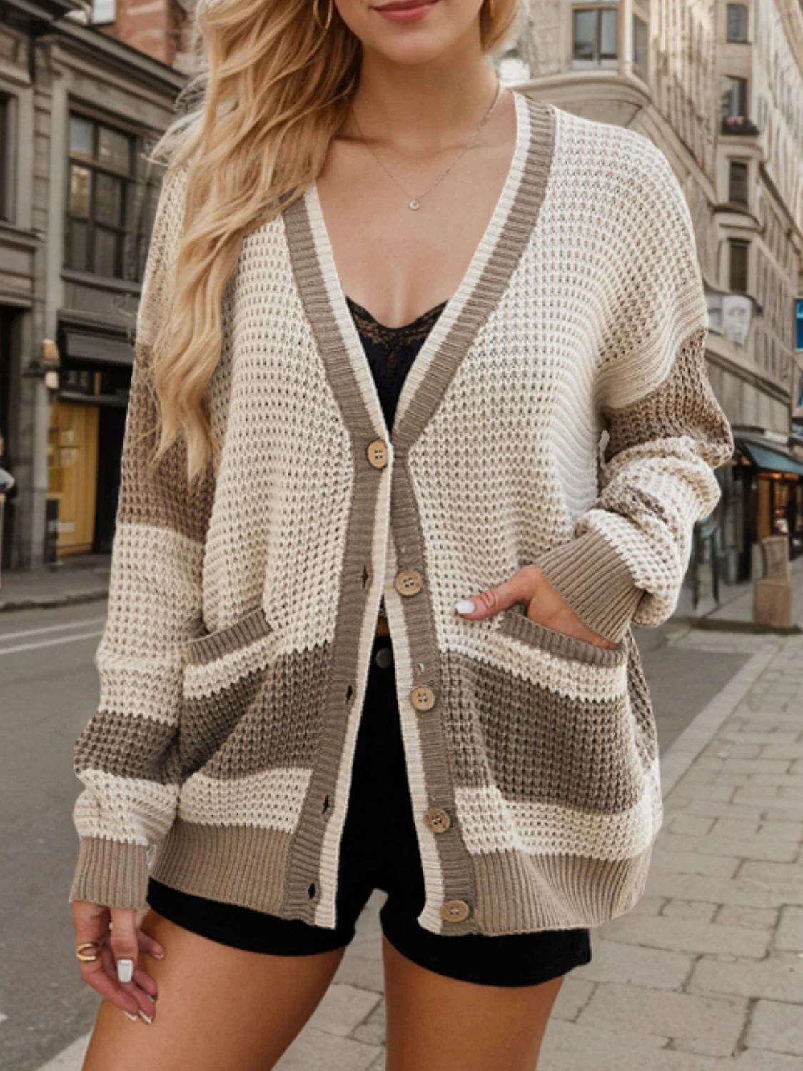 Nina | Contrast color long sleeve cardigan with buttons - Image 11