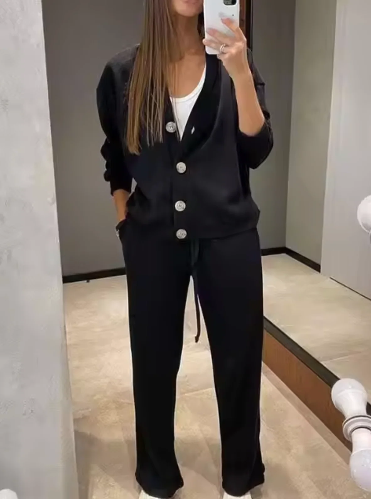 Noelia | Set of vest and trousers with lacing - Image 2