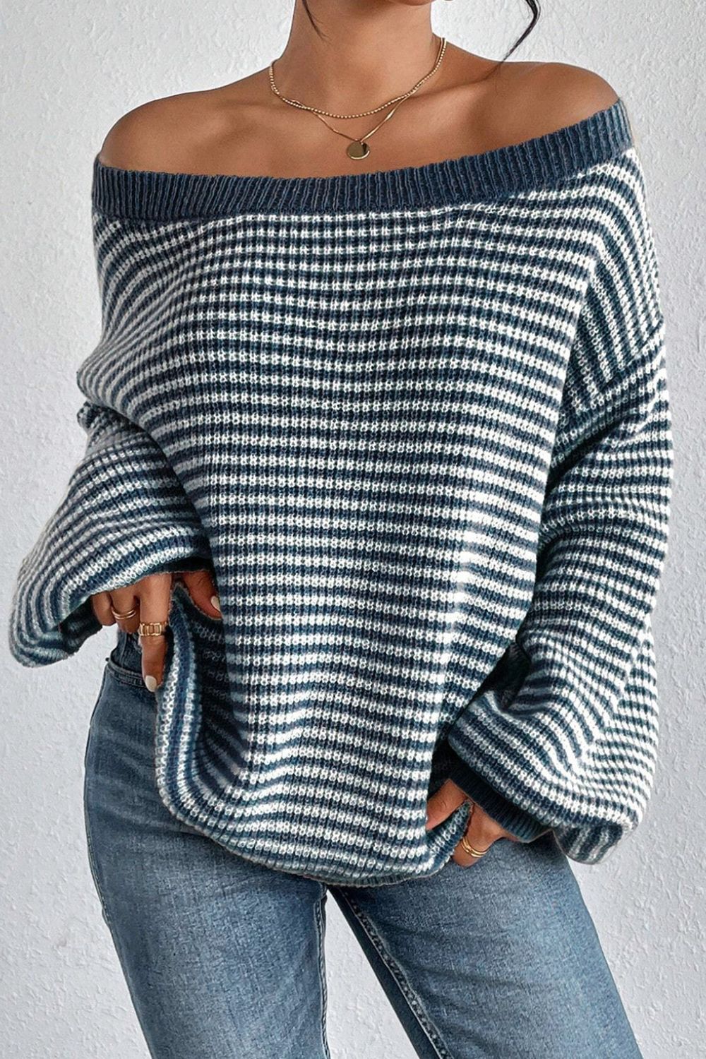 Noelia | Striped long-sleeved sweater with a boat neck - Image 4