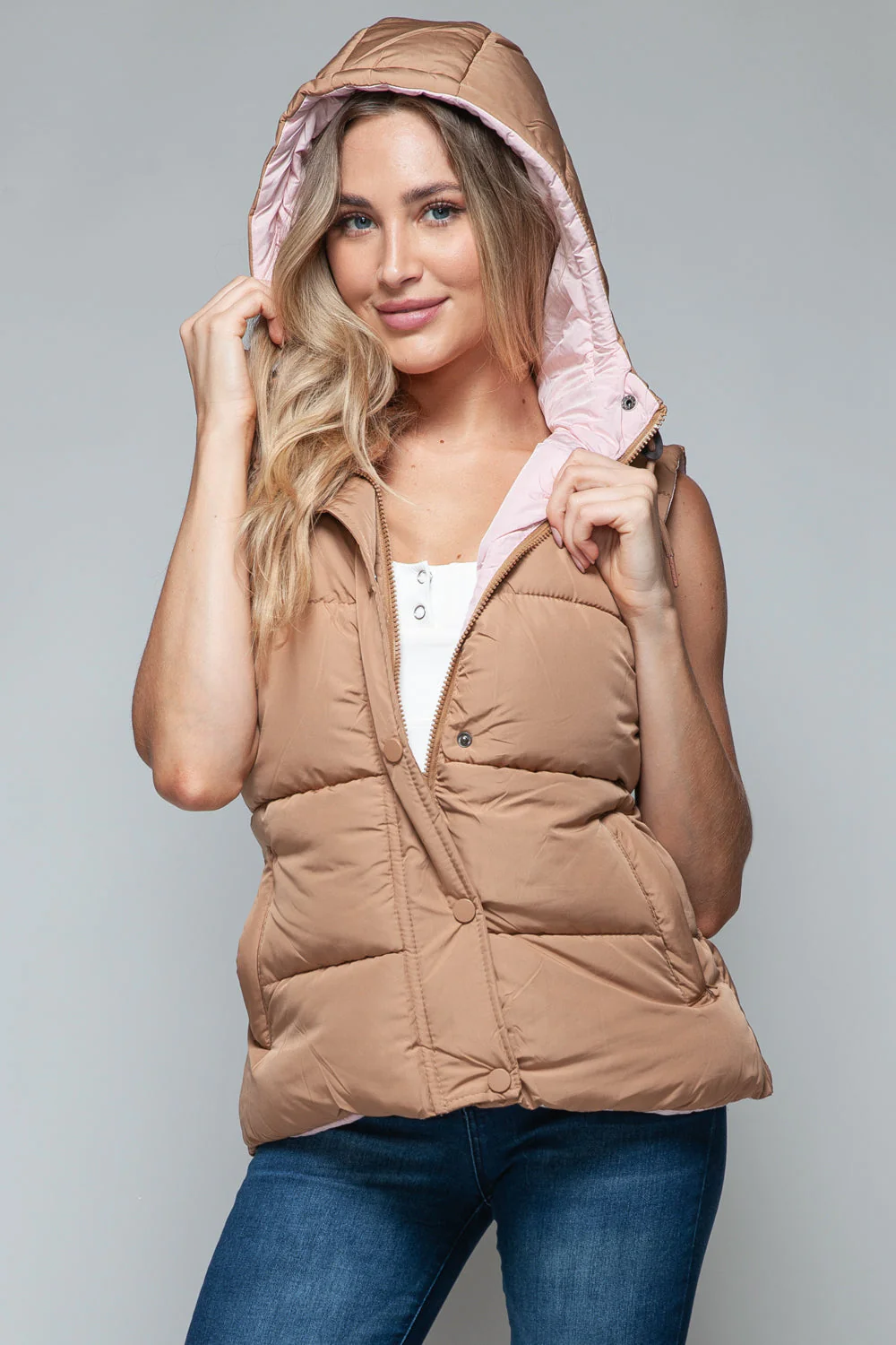 Nuria | Snobbish hooded vest with snap and zip fastening - Image 9