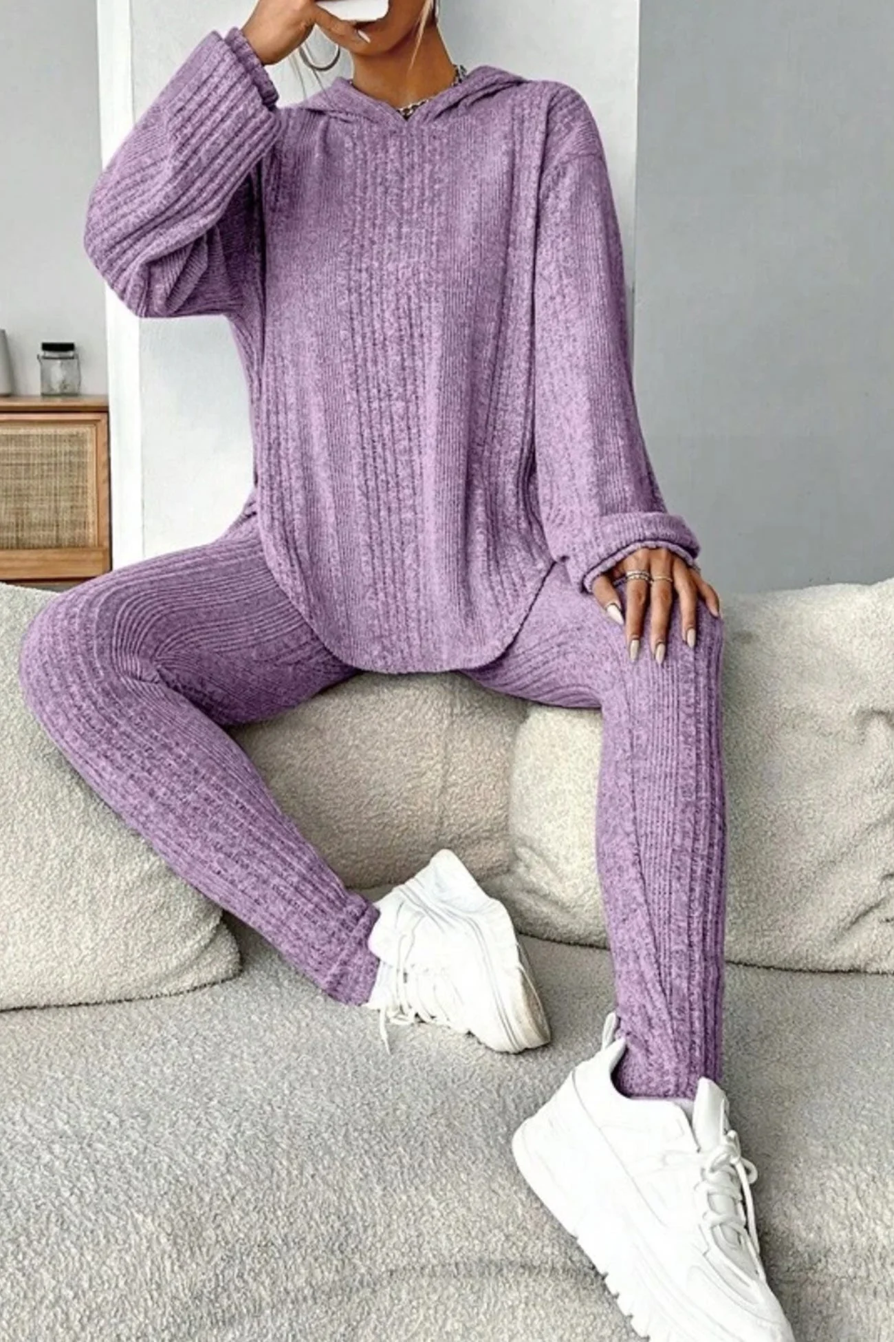 Olga | Hoodie leggings set with a ribbed vent and curved hem - Image 3