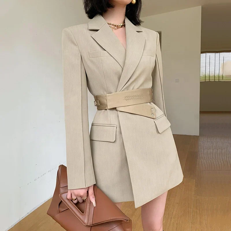 Paola | Classic and stylish winter dress - Image 2