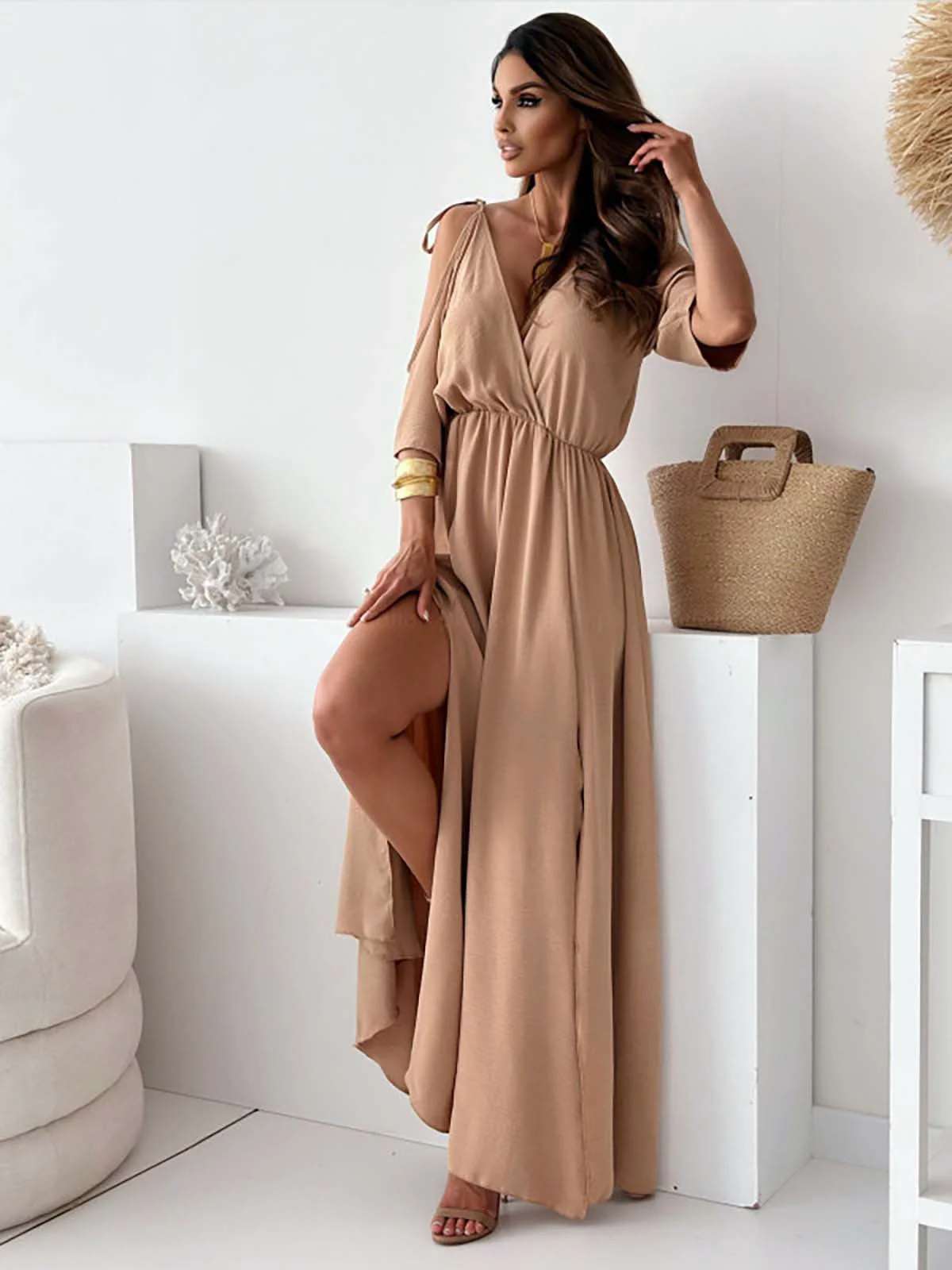 Patricia® | Elegant Dress With V-Neck And Side Slit - Image 11