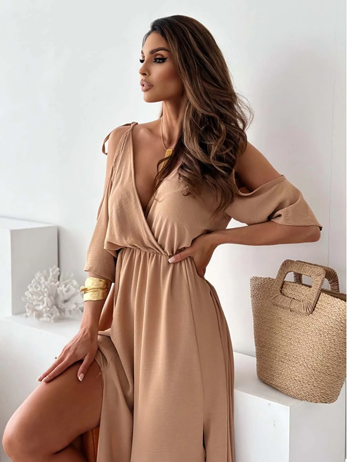 Patricia® | Elegant Dress With V-Neck And Side Slit - Image 9