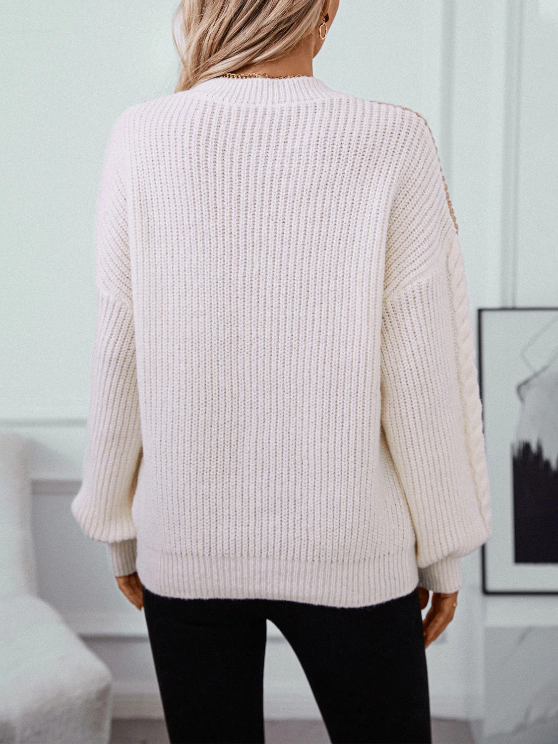 Paula | Contrasting long-sleeved sweater with a crew neck - Image 6