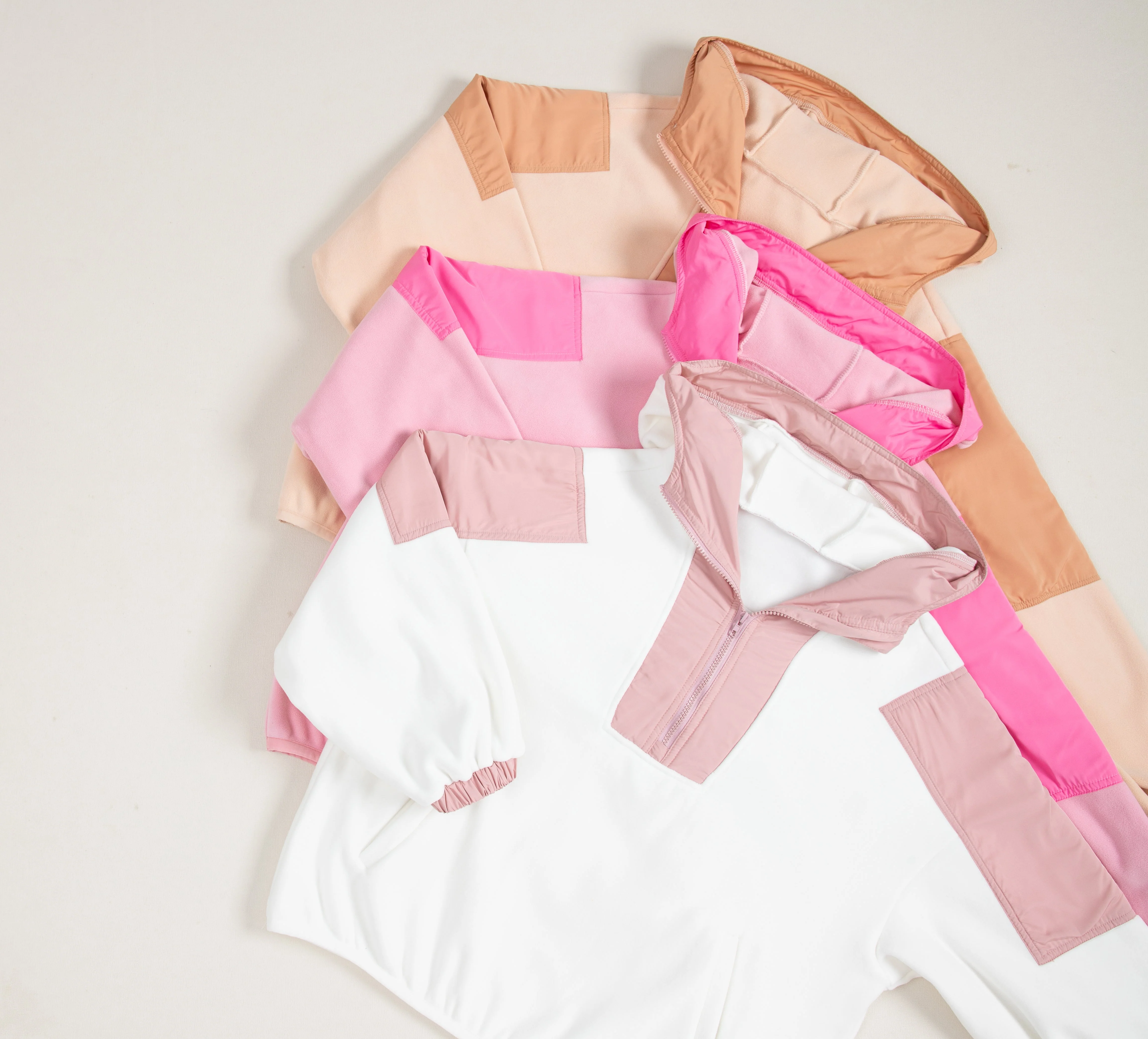 Paulina| Modern and comfortable winter hoodie - Image 11