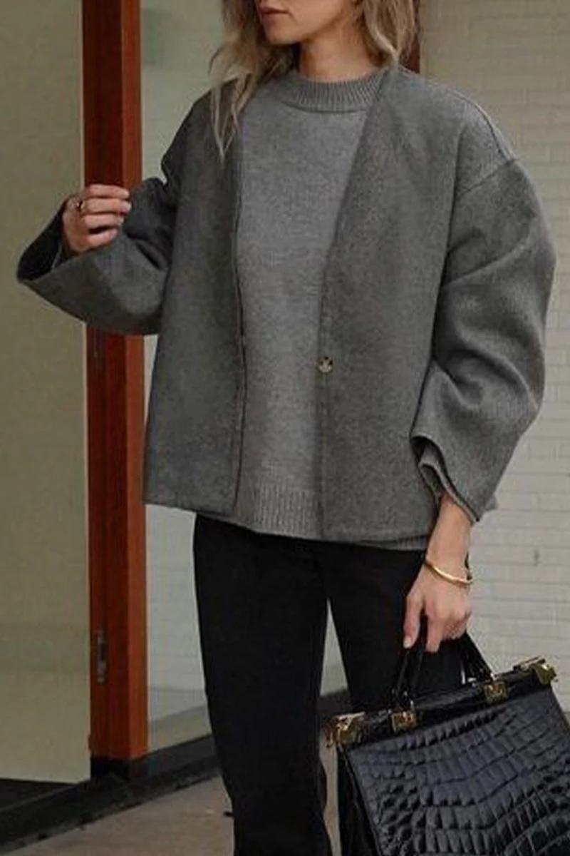 Penélope | Classic and stylish winter garment - Image 2