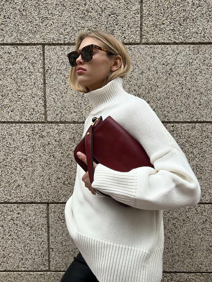 Penélope | Minimalist basic turtleneck sweater - Image 5