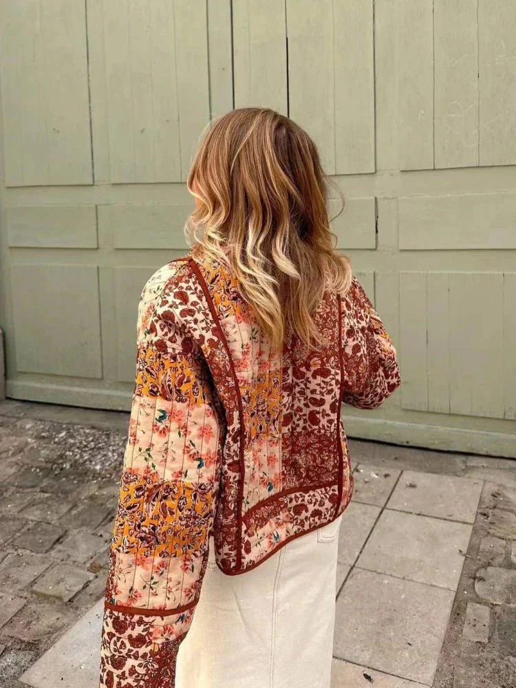 Perla | Vintage coat with a soft check pattern - Image 4