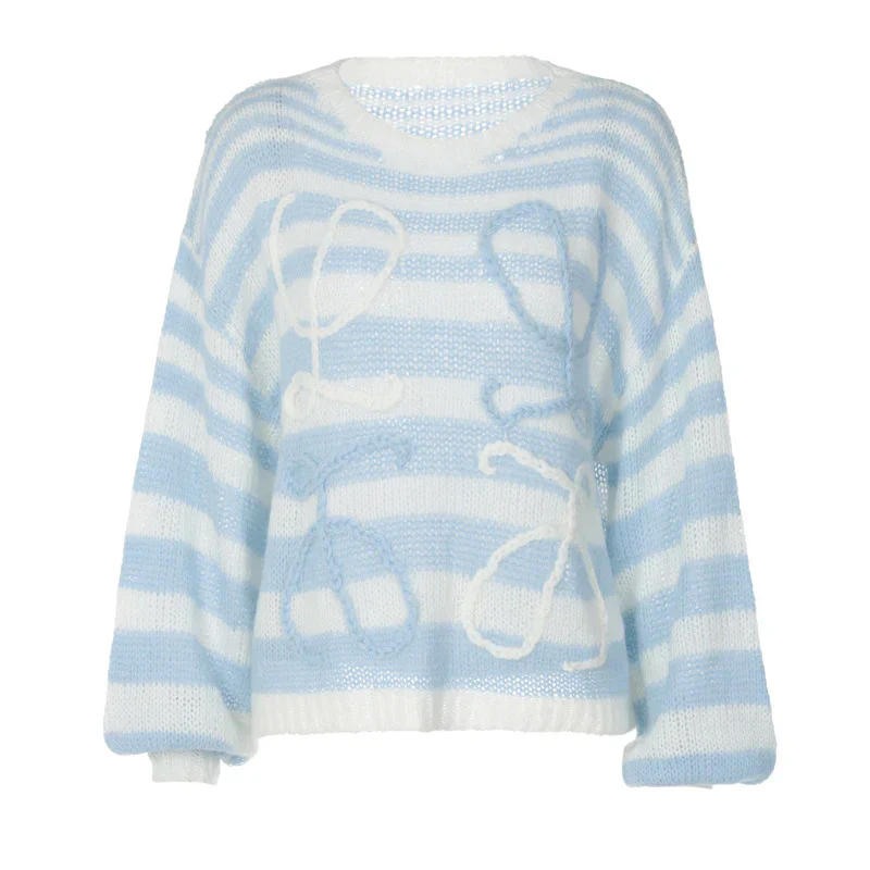 Petra | Women's knitted sweater with a crew neck and long sleeves - Image 2