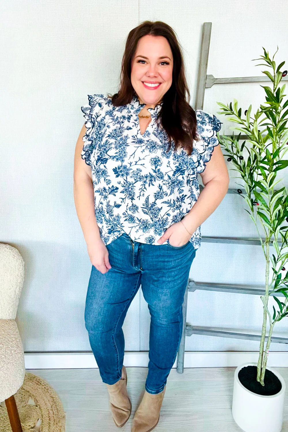 Pink® | Navy/ivory vintage vibes top with embroidered ruffle sleeves and notched neckline - Image 4