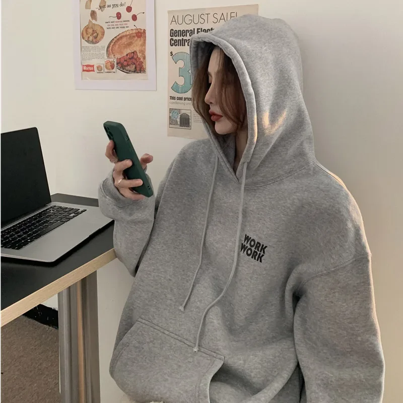 Pink | Warm, loose-fitting sweater with a hood