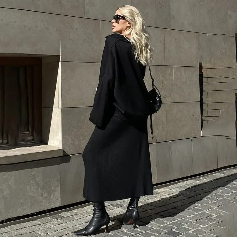 Ramona | Knitted set consisting of a loose sweater and long skirt - Image 13