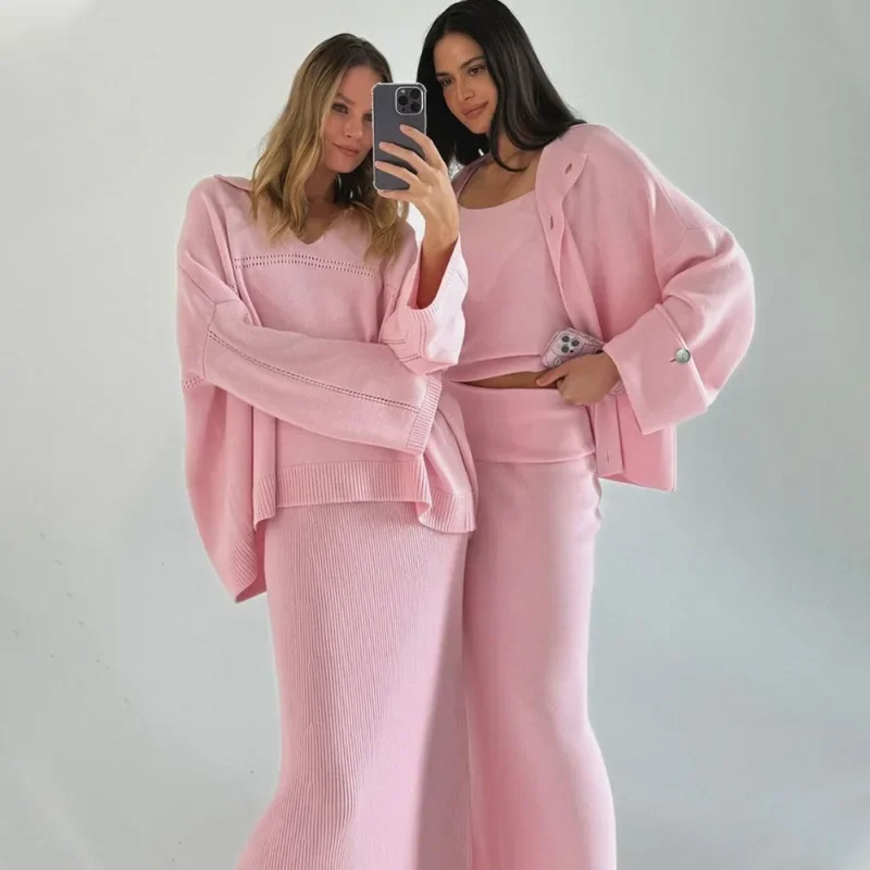 Ramona | Knitted set consisting of a loose sweater and long skirt - Image 4