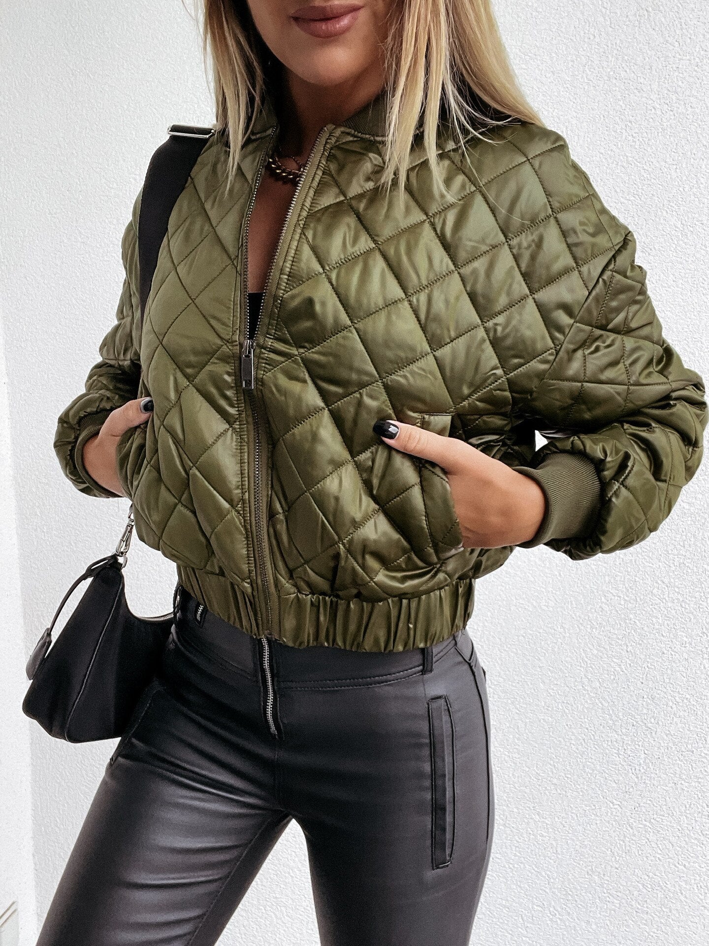 Ramona | Quilted short puffer jacket - Image 11