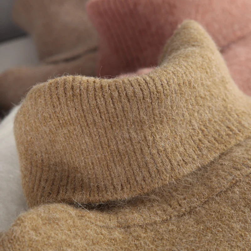 Rebeca | Effortless and chic winter sweater - Image 4