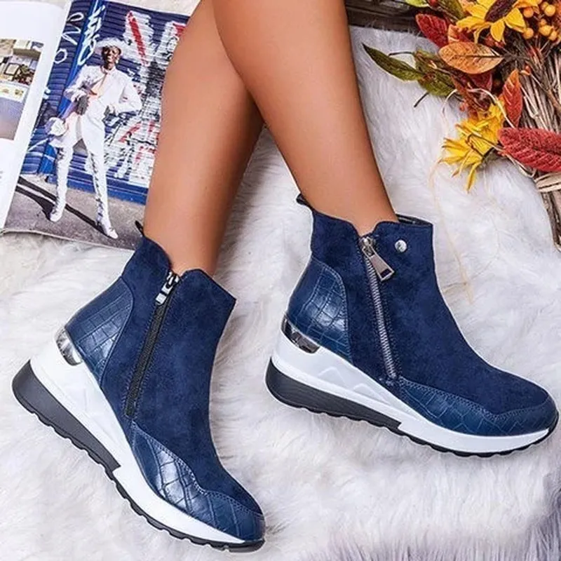 Rebecca | Women's ankle boots with a wedge heel and thick sole - Image 3