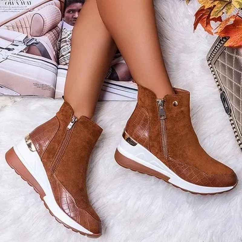 Rebecca | Women's ankle boots with a wedge heel and thick sole - Image 4