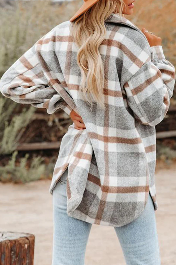 Regina | Casual outerwear with a checked turn-down collar and pocket buckle - Image 12