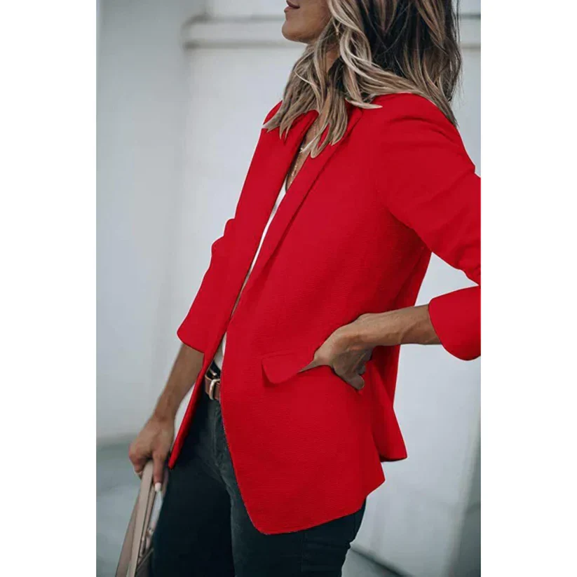 Reina | Modern and fashionable winter clothing item - Image 4