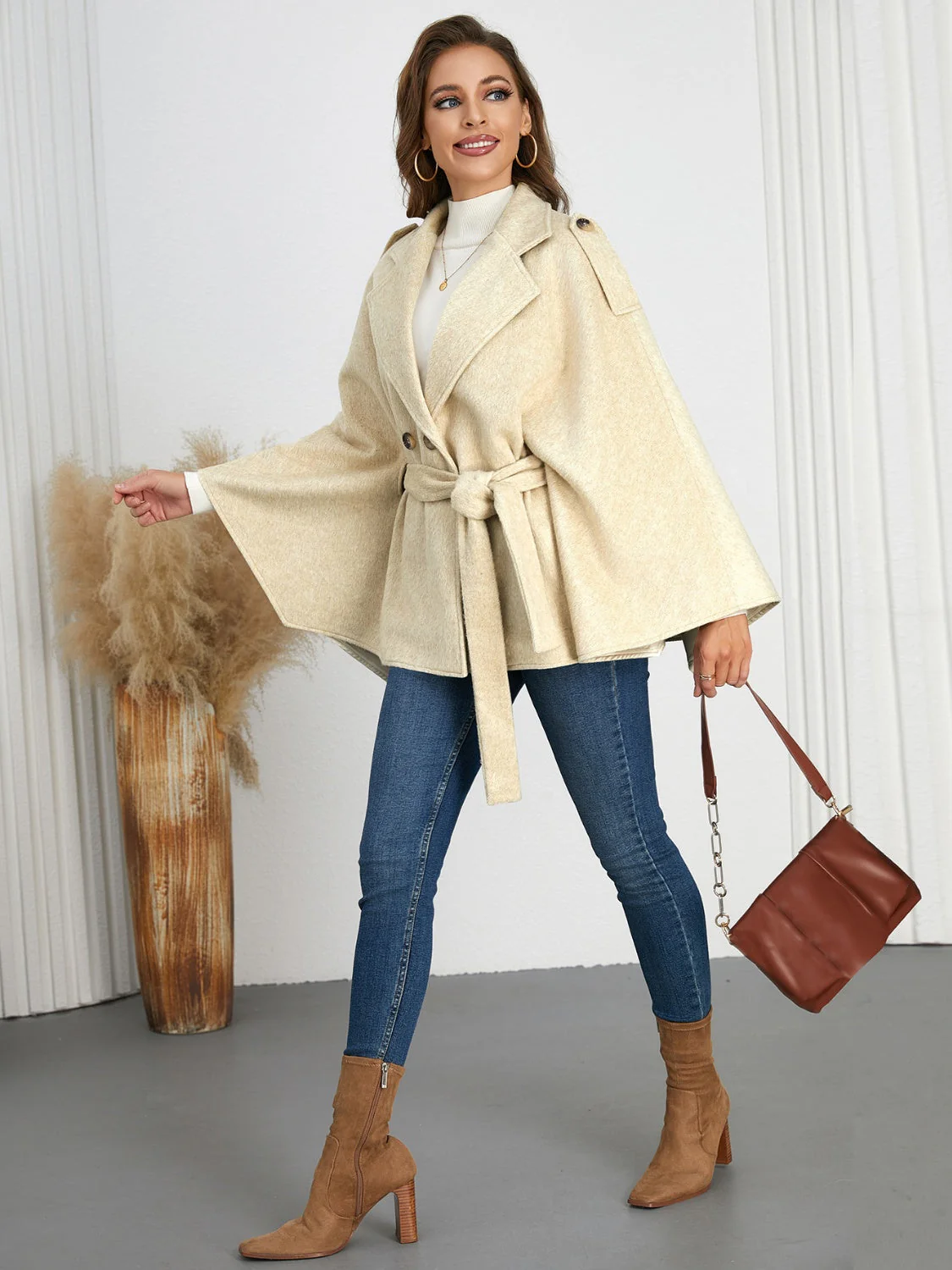 Rita | Double-breasted poncho with tie belt - Image 10