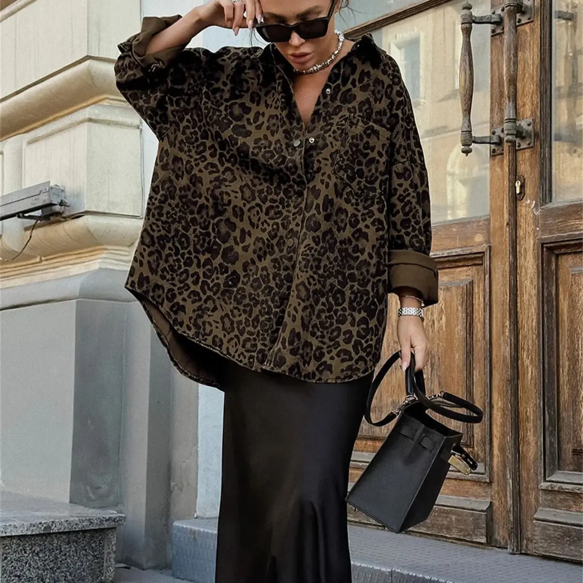 Rocio | Modern long-sleeved top for women