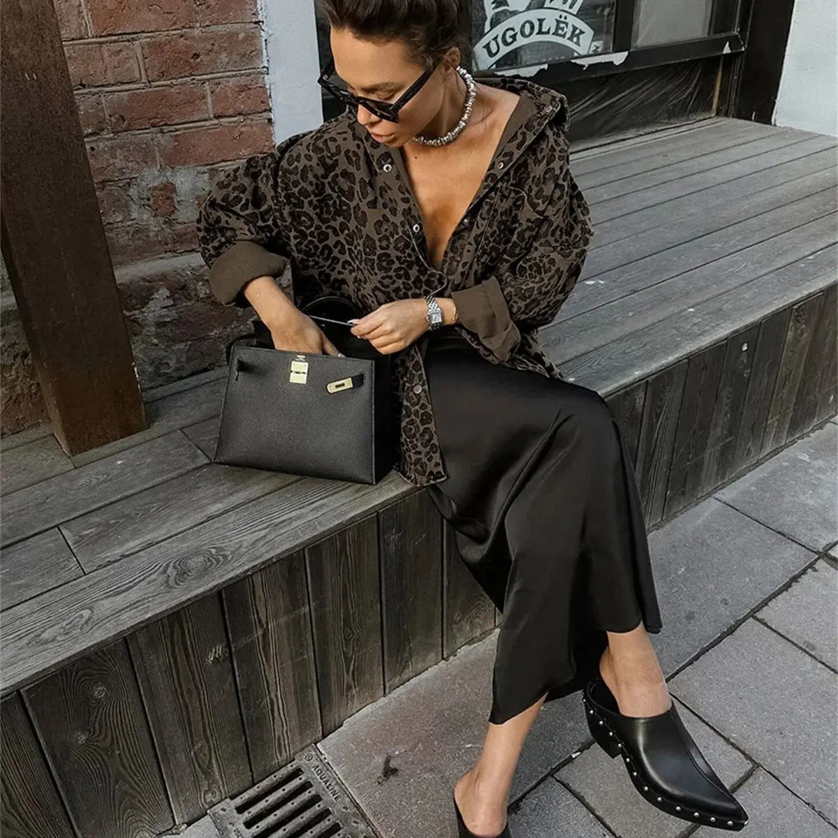 Rocio | Modern long-sleeved top for women - Image 3