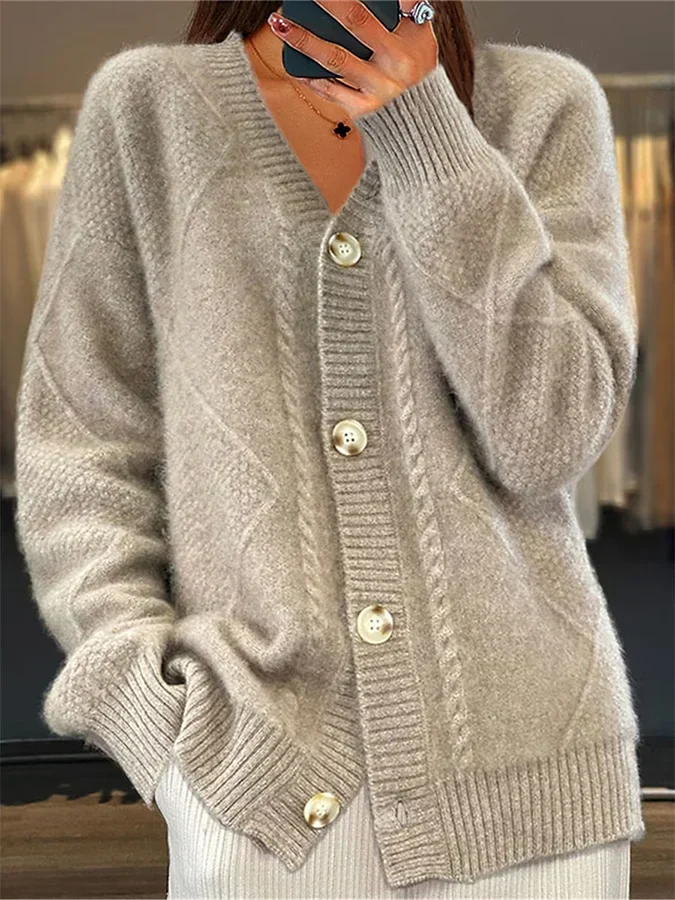 Rocio| Relaxed and timeless winter sweater - Image 3