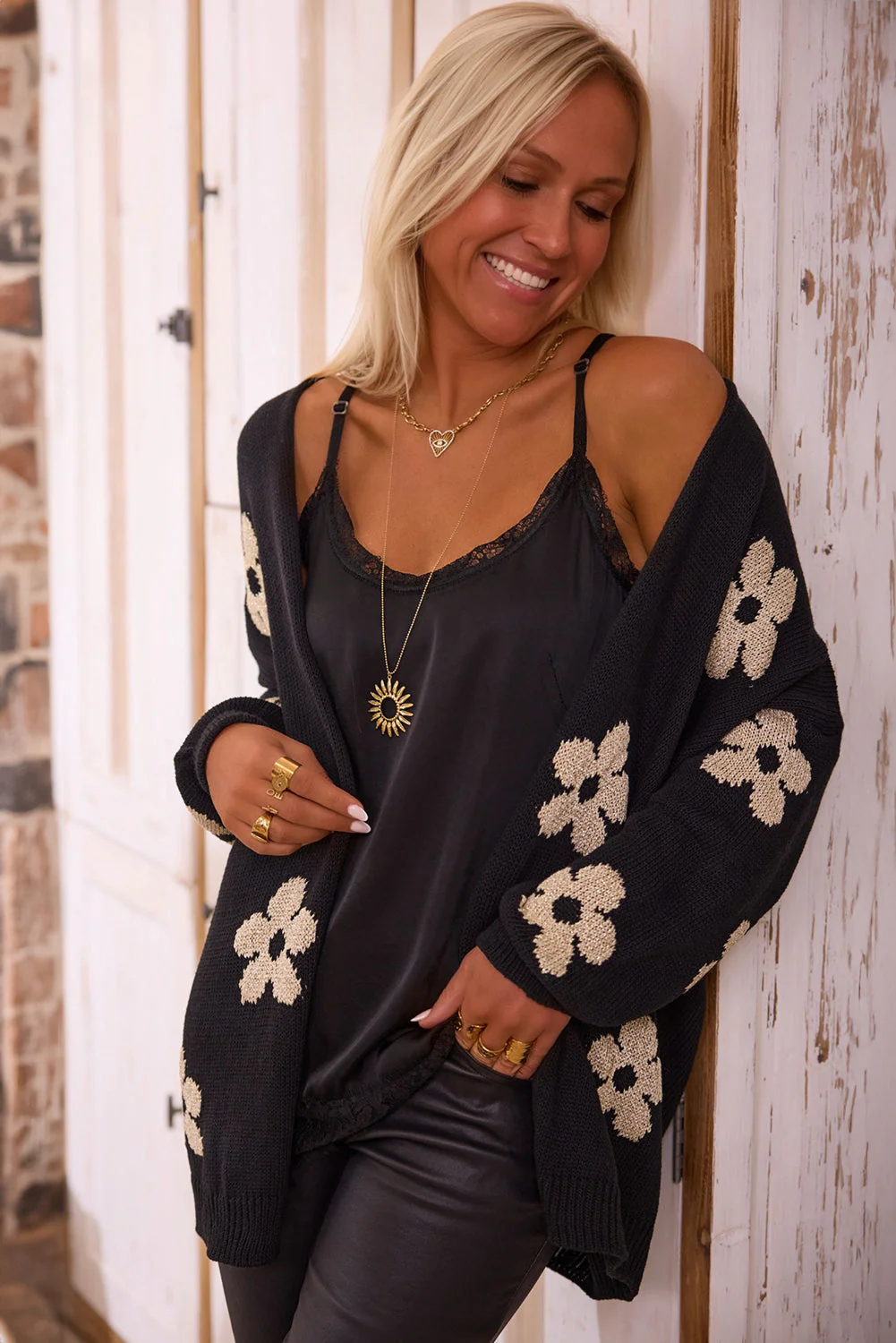 Rocio | Elegant and versatile winter cardigan - Image 3