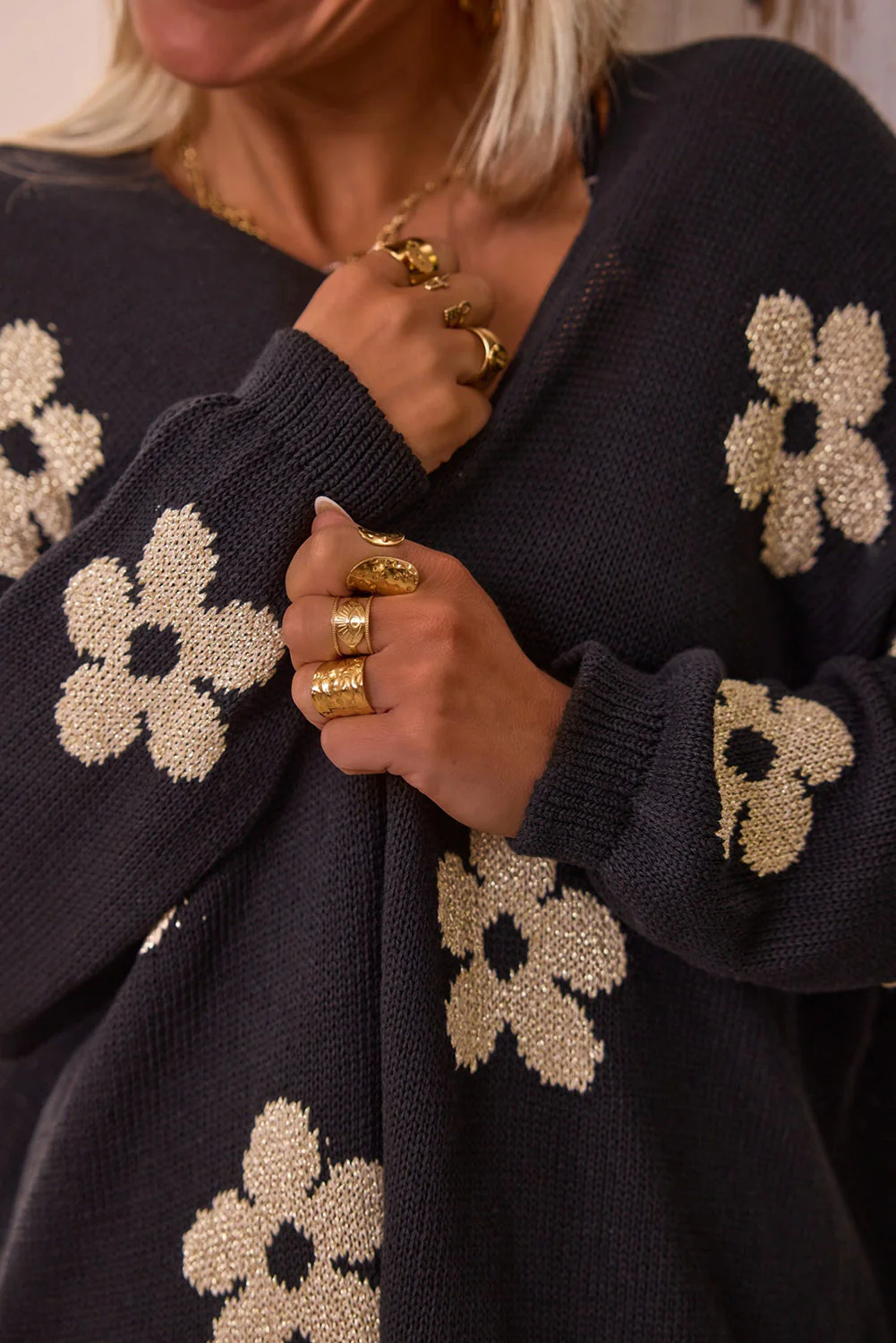 Rocio | Elegant and versatile winter cardigan - Image 6