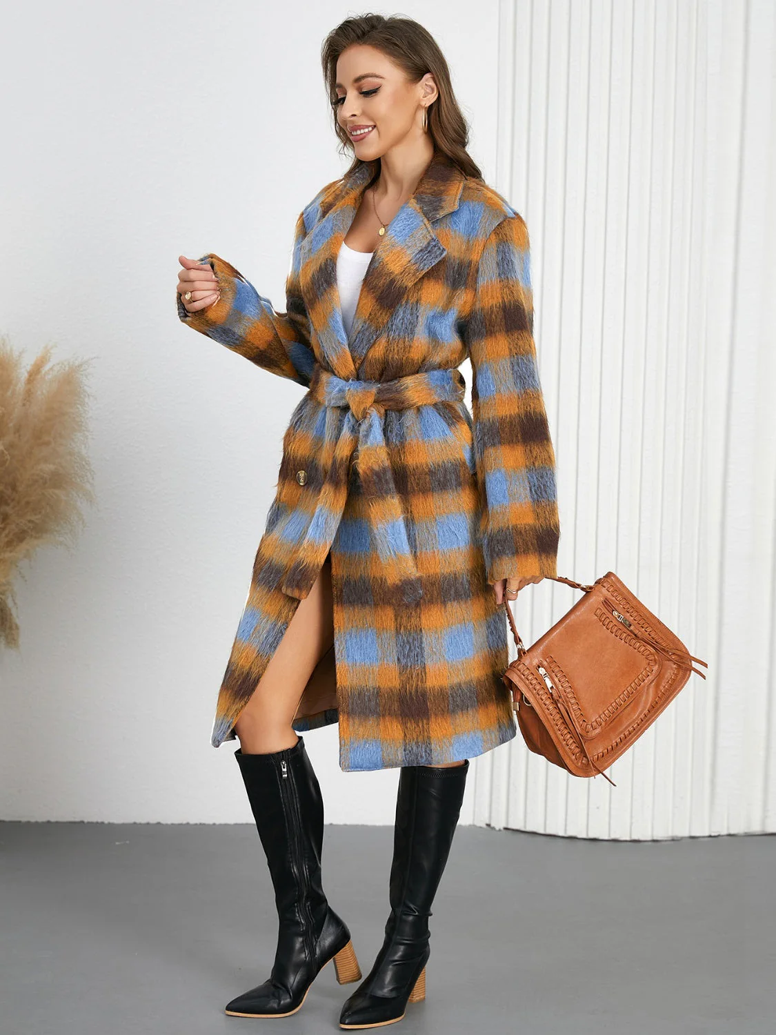 Romina | Tied checked coat with collar - Image 3