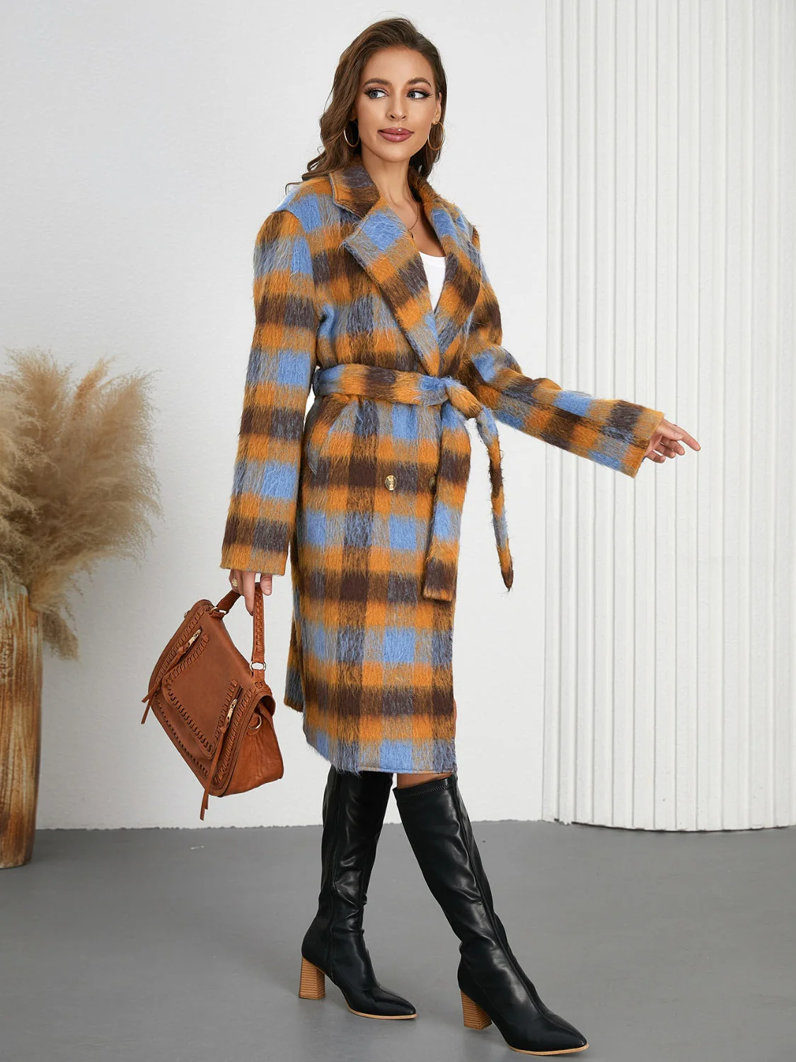 Romina | Tied checked coat with collar - Image 5