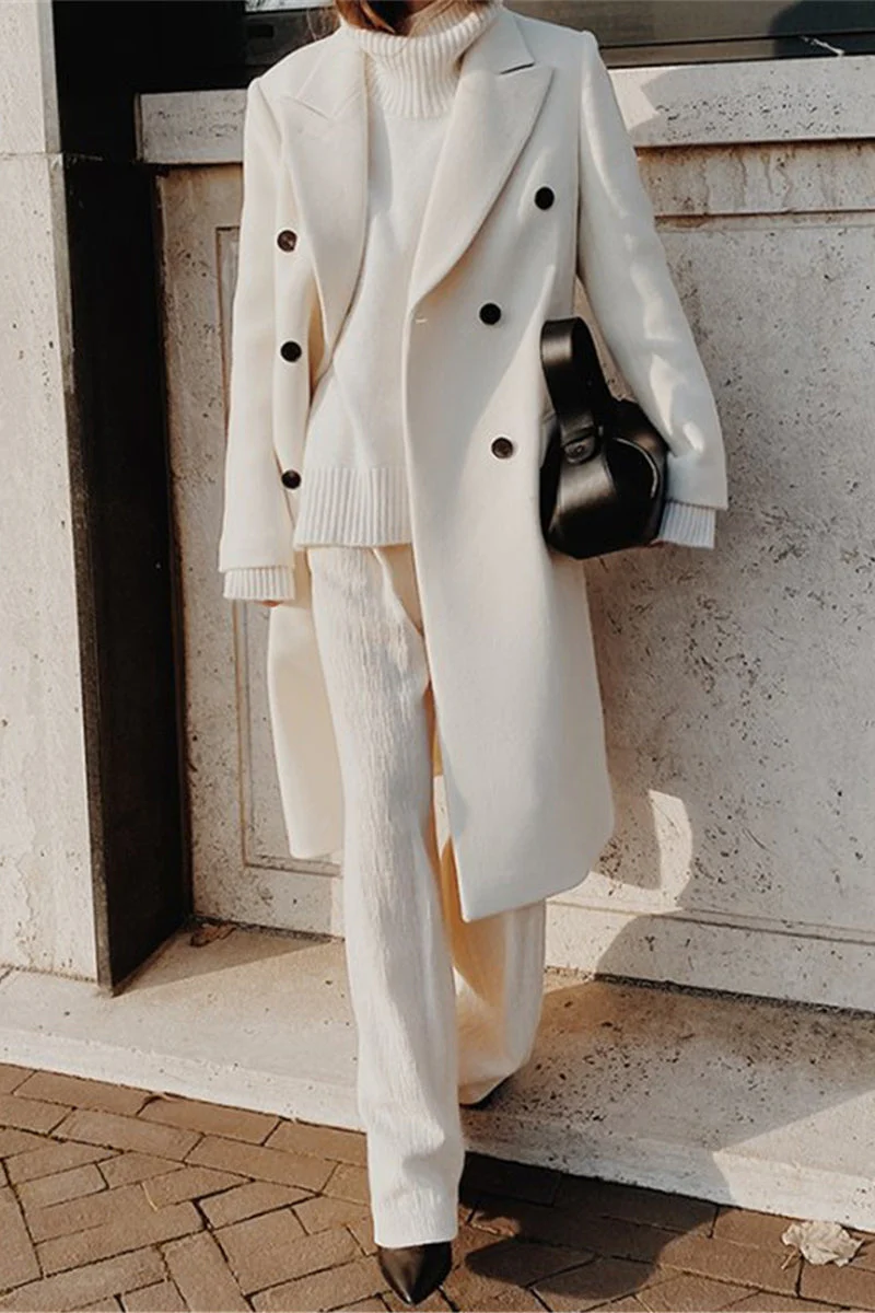 Rosalía® | Trendy and elegant winter clothing item - Image 3