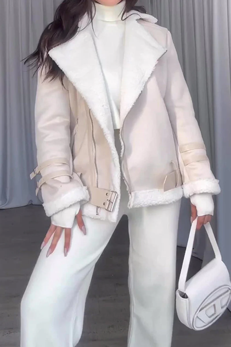 Rubí | Effortless and chic winter garment