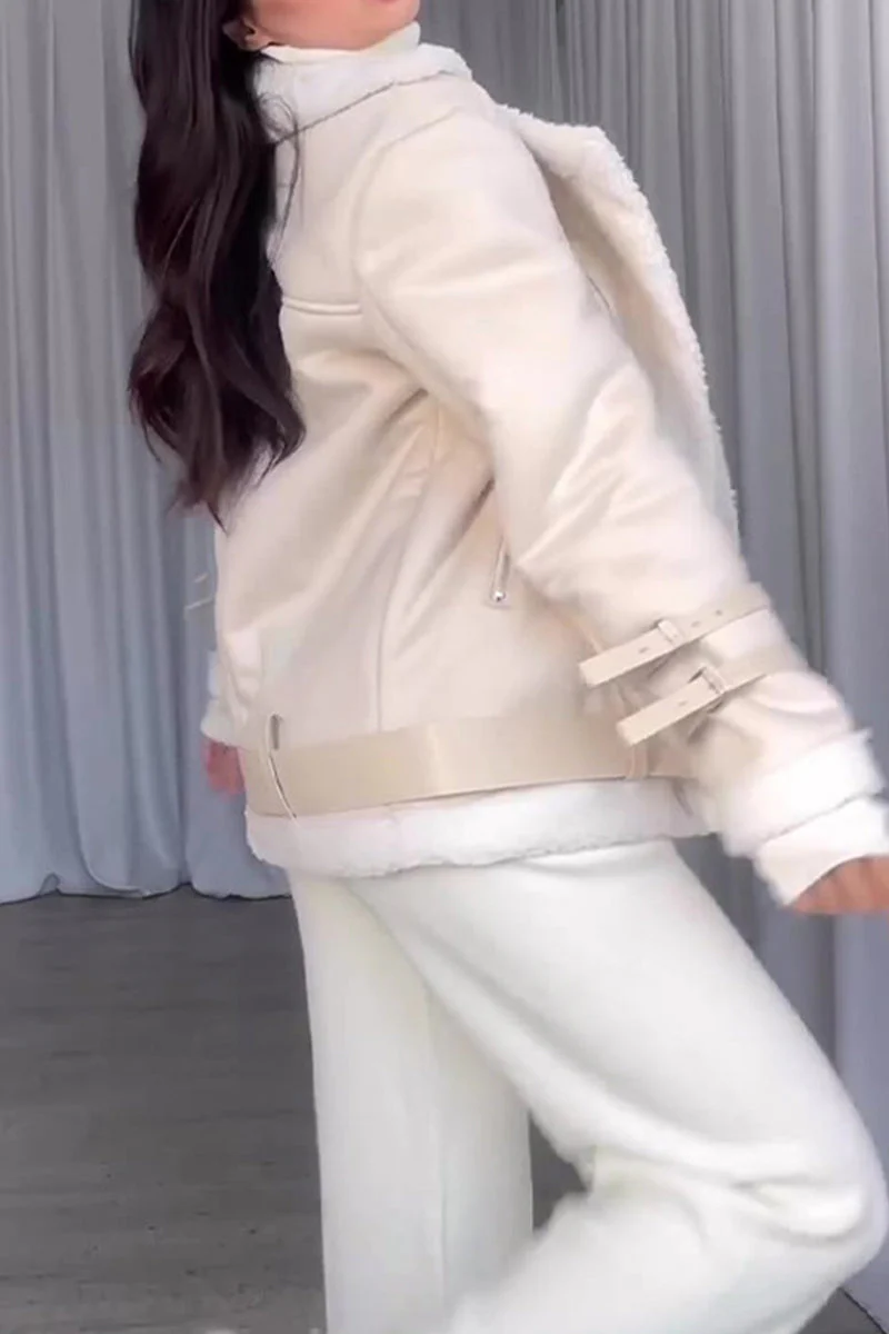 Rubí | Effortless and chic winter garment - Image 2