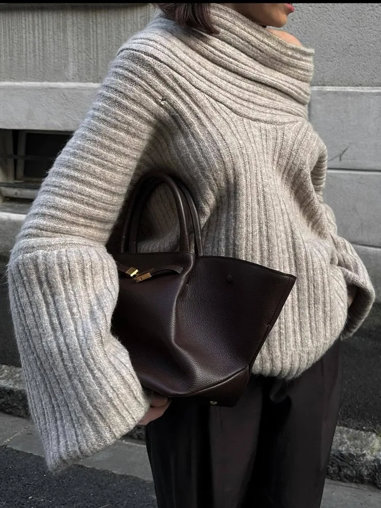 Salma | Sexy oversized sweater for women