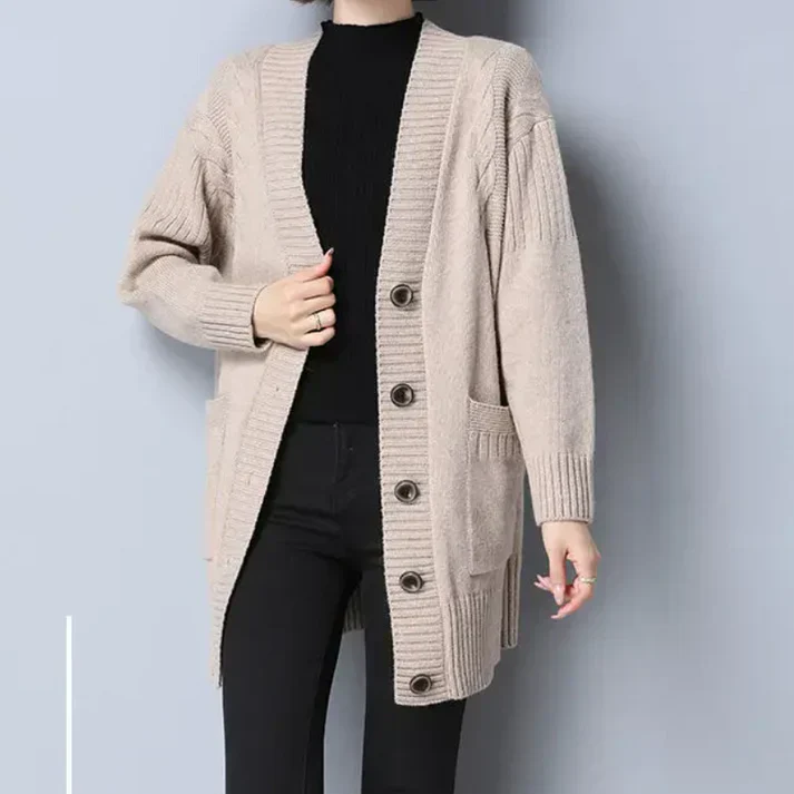 Samanta | Fashionable and effortless winter cardigan - Image 2