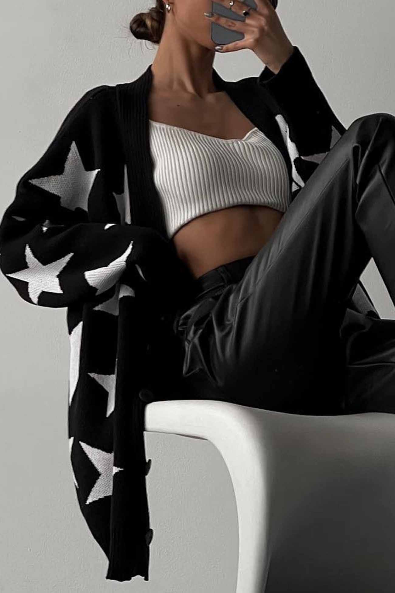 Samantha | Knitted cardigan with contrasting stars and buttons - Image 6
