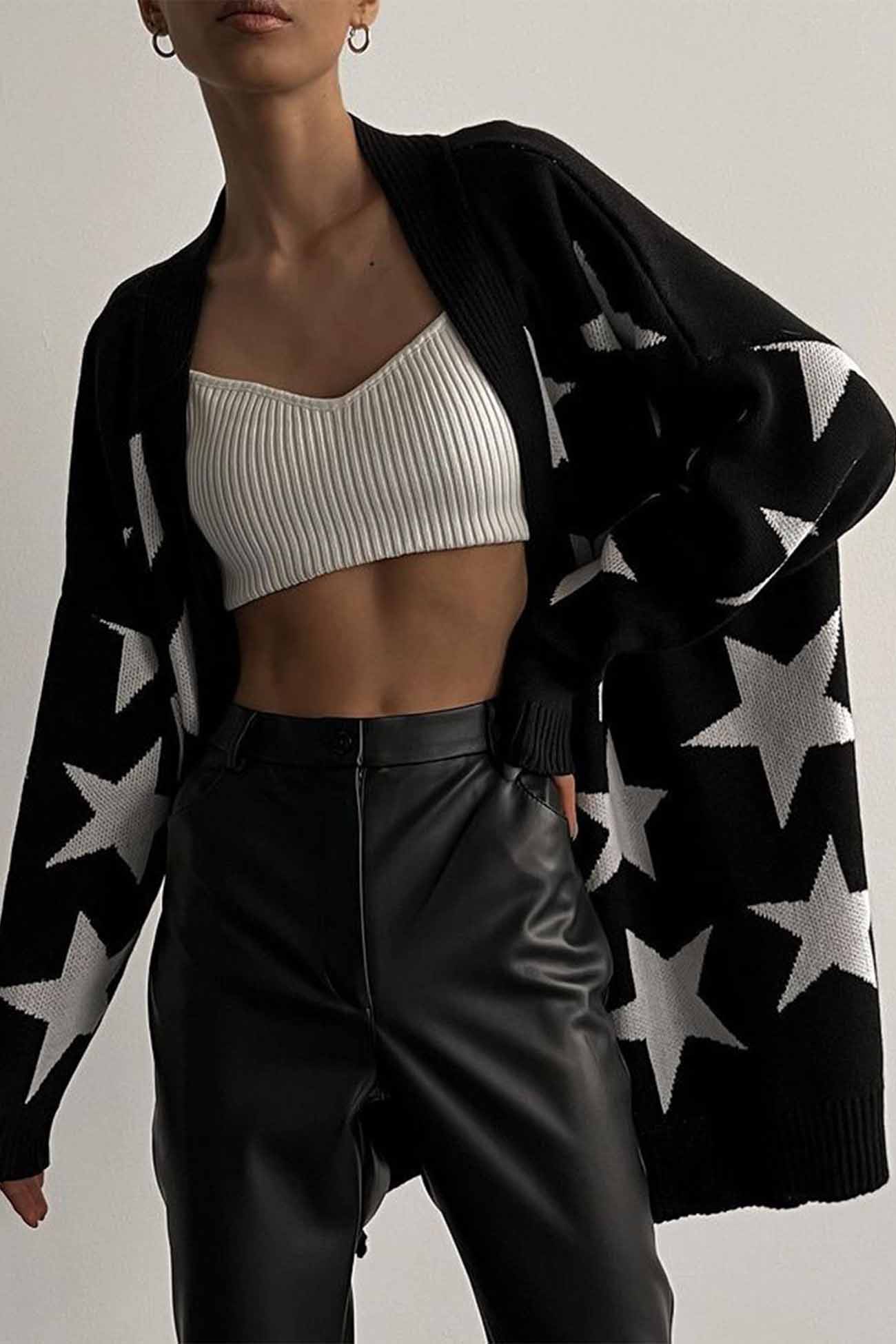 Samantha | Knitted cardigan with contrasting stars and buttons - Image 8