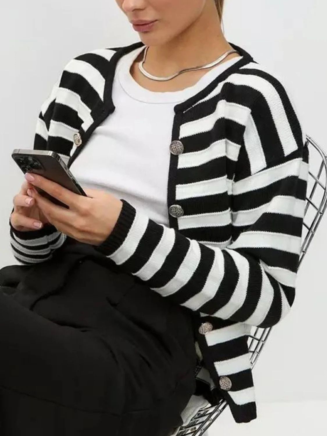 Samantha | Striped, long-sleeved cardigan with dropped shoulders - Image 2