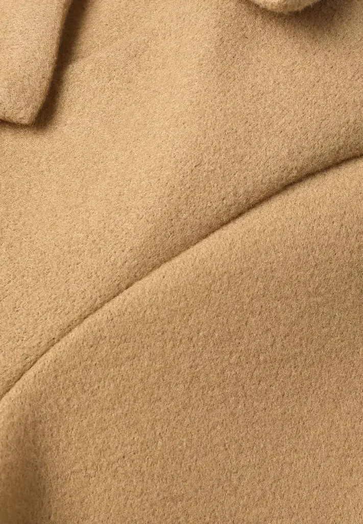 Sandra | Modern and fashionable winter clothing item - Image 10