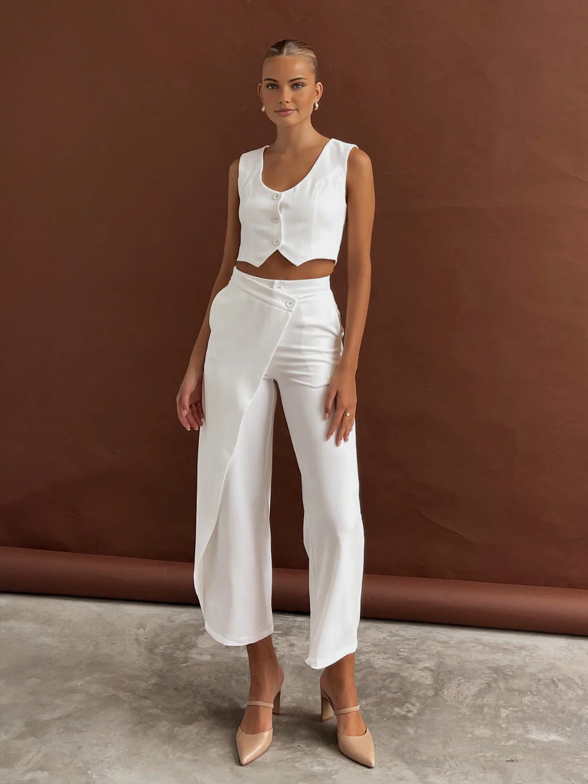 Sidney® | Elegant Trouser Set With An Asymmetrical Cut - Image 3