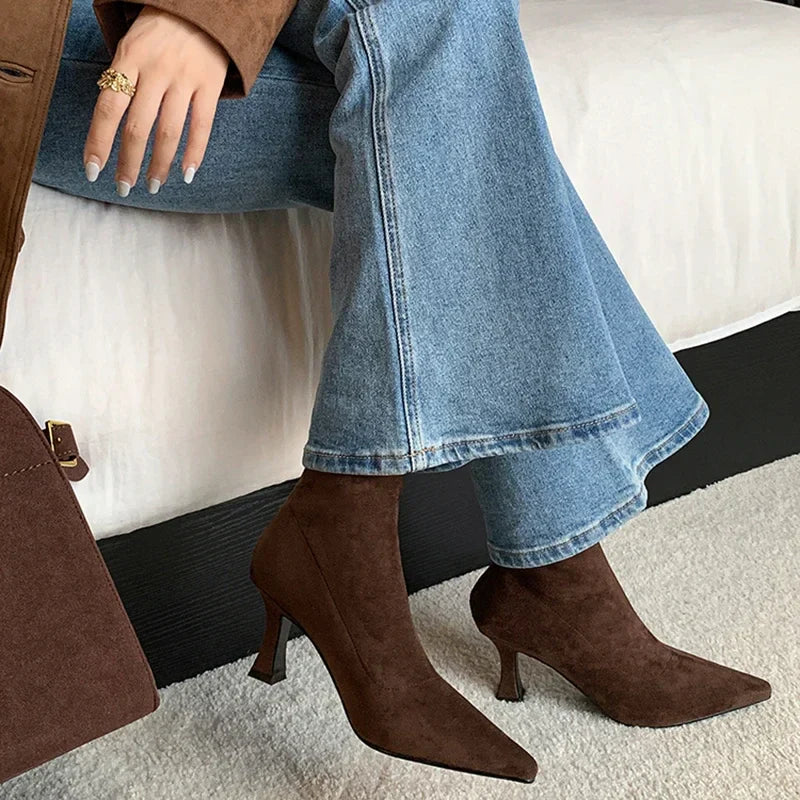 Simona | Women's pointed ankle boots - Image 2